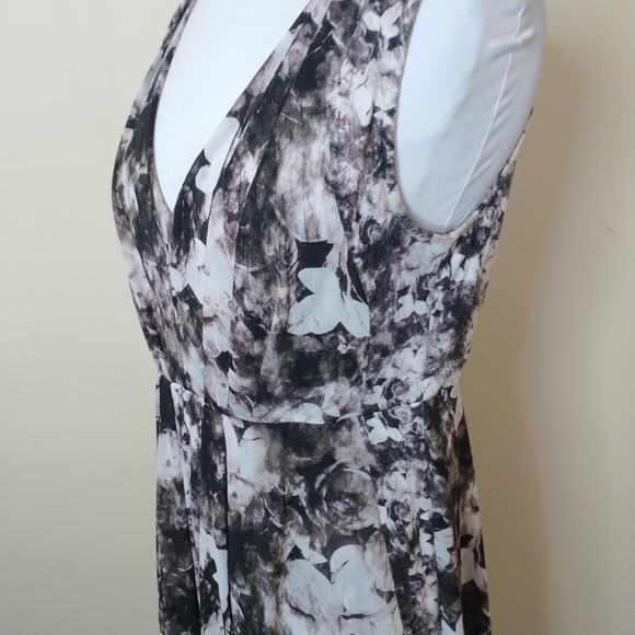 Anne Klein Floral Dress Sleeveless Midi Sharkbite Hem - Picture 8 of 13